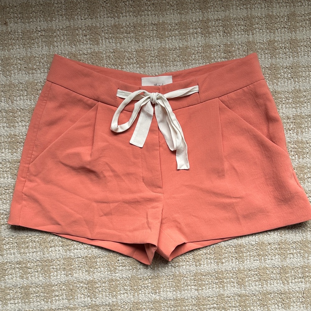 Wilfred High Waist Coral Shorts with Cream Tie